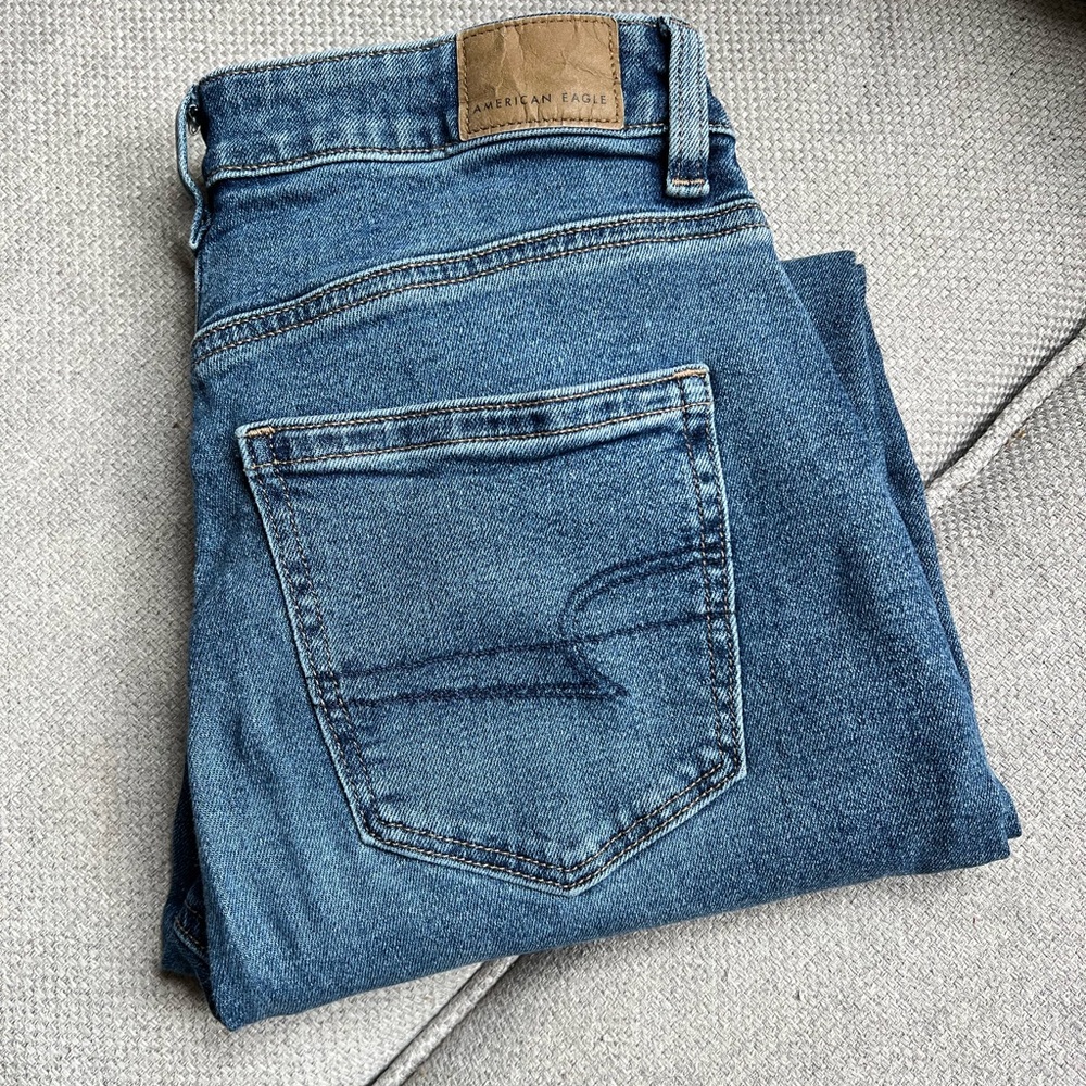 American Eagle Outfitters Women’s Blue Mom Jeans